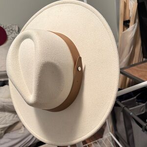 Kendall & Kylie Cream Western Hat with Tan Band